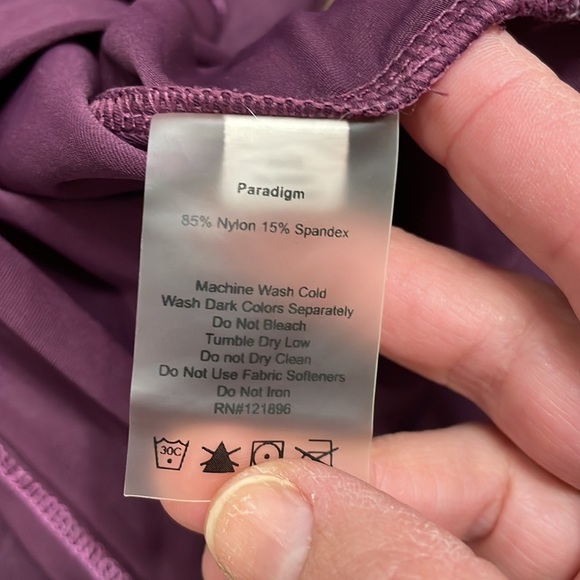 Title Nine 1/4 zip Paradigm Sports Top - Picture 10 of 12